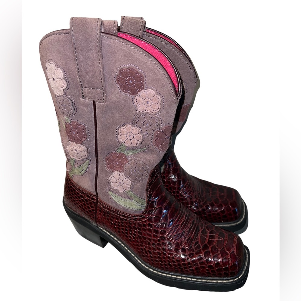 ARIAT BABYDOLL WESTERN COWBOY BOOTS ROSE PEDALS WOMENS 8.5